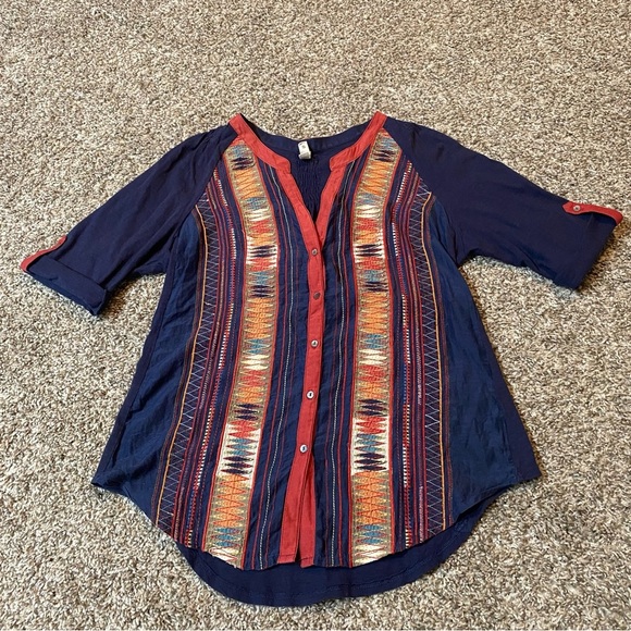 Tiny by Anthropologie Embroidered Navy Breezy Shirt Size Small - Picture 10 of 10